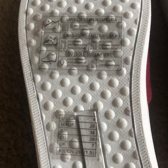 Red Converse from Forever 21 - Picture 5 of 6